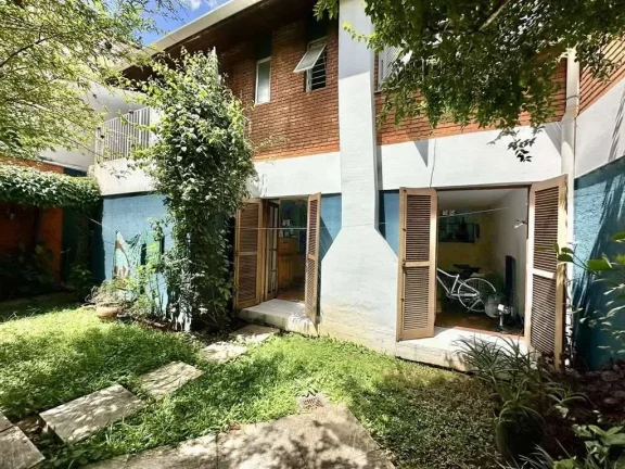 Imagem Jd. Jussara / S. Paulo - Charmosa 4 dorm/2ste, jardim privativo c/ gourmet!
