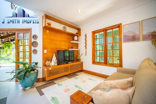 Imagem CASA ESTILO CAMPESTRE, LINDA, 3 SUÍTES. ÓTIMOS ACABAMENTOS.