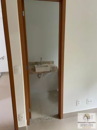 Imagem Sobrado em Condomínio para Venda em Aparecida de Goiânia, Vila Maria, 3 dormitórios, 3 suítes, 4 banheiros, 4 vagas