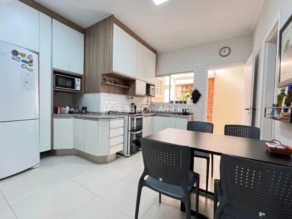 Imagem Essa é a oportunidade que você esperava: uma casa térrea espetacular, com alto padrão de acabame...