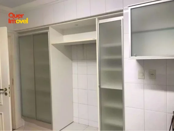 Imagem Imperdível! Apartamento de 4 quartos no Centro de Ribeirão Preto-SP com 2 suítes e 133,00 m². Agende sua visita agora! Quer Imóvel Negócios Imobiliários!