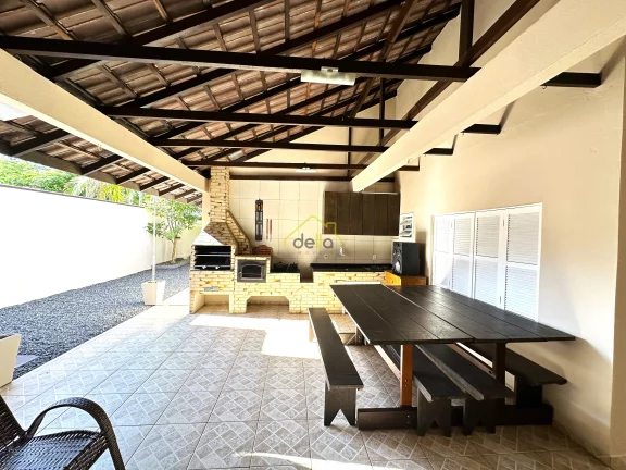 Imagem Casa plana Averbada no Bom Retiro próximo do Shopping Garten TOTVS e Cassol !!