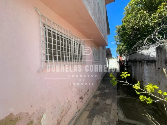 Imagem CASA DE TEMPORADA AMPLA 2 PAVIMENTOS, 3 QUARTOS E QUINTAL COM CHURRASQUEIRA, PISCINA!
