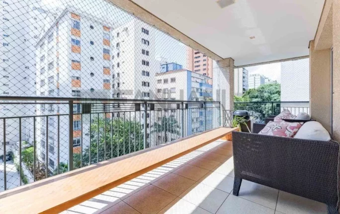 Imagem Apartamento de alto padrão com 4 quartos e 4 vagas no Jardim Paulista, São Paulo-SP - 266m² - Venda ou Locação!