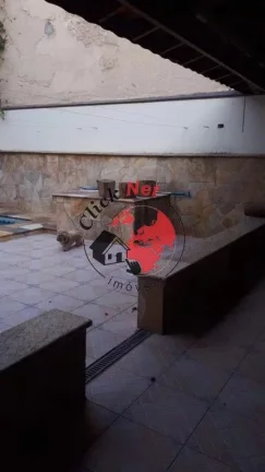 Imagem Lindo sobrado em rua sem saída,5 Dorms c suite, varanda ,piscina ,4 vagas,B.petropilis,São bernardo campo