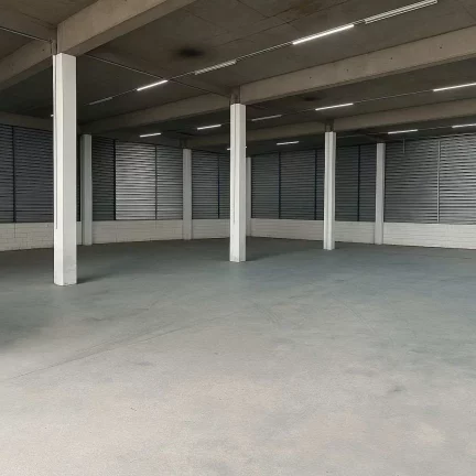 Imagem Aluga-se Galpão com Escritório e Pátio (1.400m²) ? Lapa, SP