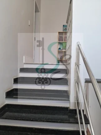 Imagem Venda de Sobrado, Residencial Santa Gertrudes, Valinhos! Sobrado em condomínio fechado, no piso superior com 3 suítes (1 com closet), no andar