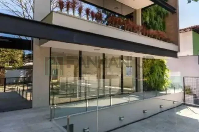 Imagem Imperdível Prédio monousuário Comercial à Venda em SP: 10 Salas, 6 Banheiros, 35 Vagas no Alto de Pinheiros - 1.344m²!