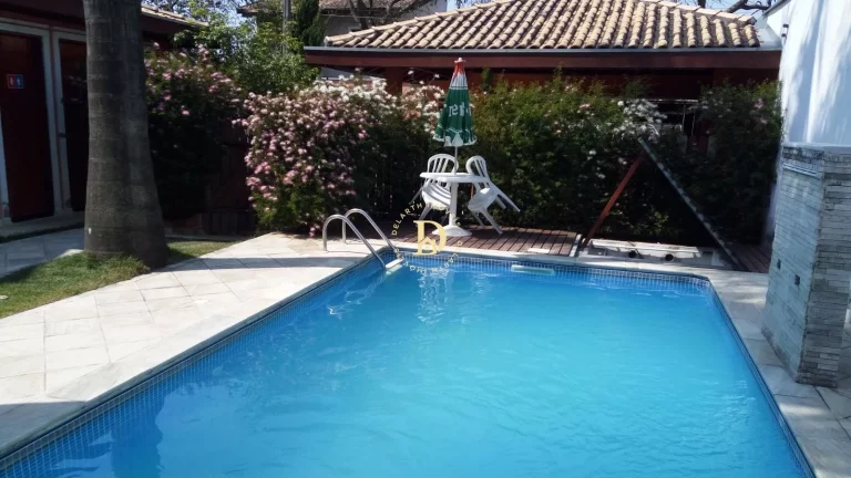 Imagem Sobrado - Villa Branca - Jacareí - 03 Dormitórios (01 Suíte) - 203m²