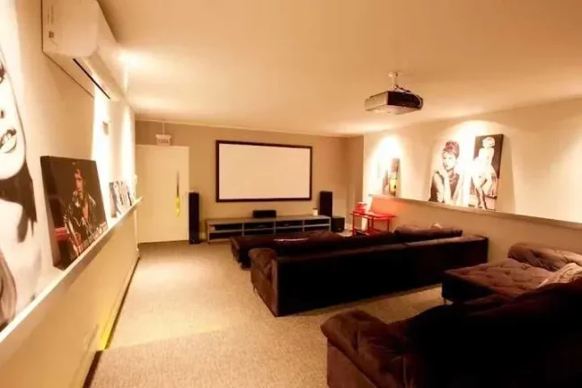 Imagem Apartamento mobiliado com 4 dormitórios sendo 2 suítes e 3 vagas de garagem em Itajaí