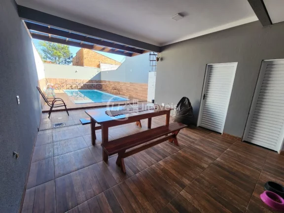 Imagem Impecável casa à venda em Campo Grande-MS, Jardim Tijuca: 3 quartos, 2 suítes, 1 sala, 2 vagas, 152m². Venha conferir!