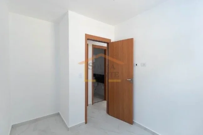 Imagem Apartamento com 33,70m², dispõe de 2 dormitórios, 1 banheiro, sala dois ambientes, cozinha com ga...