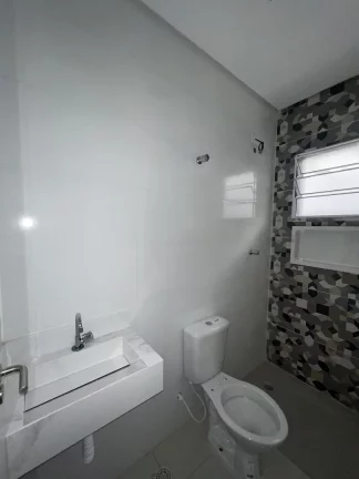 Imagem Sobrado de Condomínio com 2 dorms, Boqueirão, Praia Grande - R$ 355 mil, Cod: 2111
