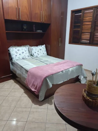Imagem Casa Terrea com Edicula 221 m² 3 Dormitorios sendo 1 Suite e 5 Vagas