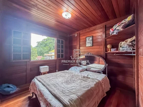 Imagem Casa à venda, 340 m² por R$ 990.000,00 - Comary - Teresópolis/RJ