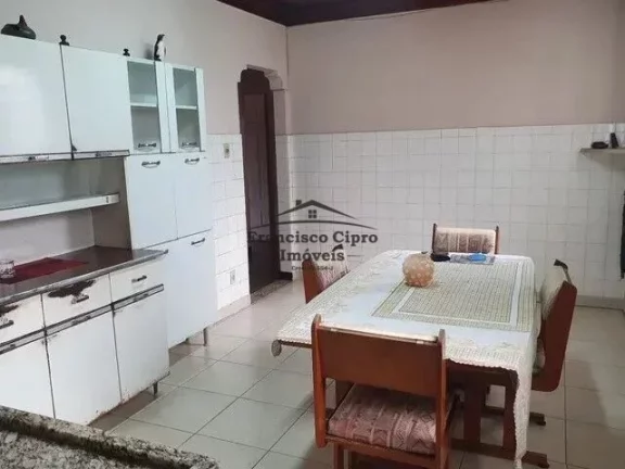 Imagem Casa à venda no bairro Pedreira - Guaratinguetá/SP