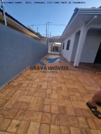 Imagem Casa 3 dormitórios para Venda em Sarandi, Jardim Panorama, 3 dormitórios, 1 suíte, 2 banheiros, 2 vagas