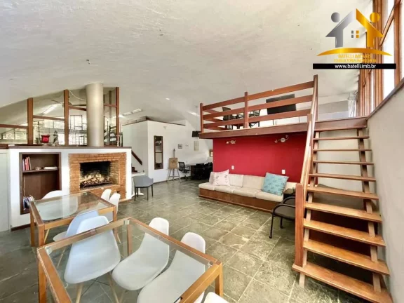 Imagem Casa à venda com arquitetura brasileira, na Granja Viana, Cotia - SP | Batelli Imóveis
