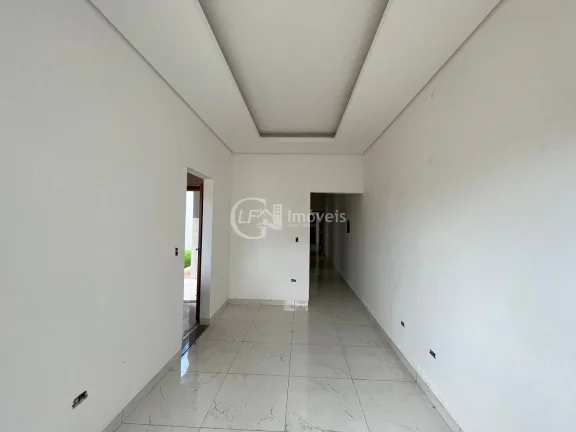 Imagem Ampla casa nova - 1 suíte e 2 quartos