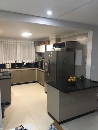 Imagem Sobrado com 4 dormitórios à venda, 156 m² por R$ 890.000,00 - Parque Santa Rosa - Suzano/SP