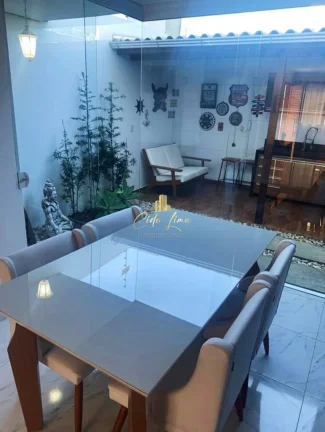 Imagem Sobrado a venda alto padrão, 2 quartos com suíte, no Norte da Ilha.