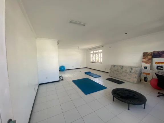 Imagem Casa no Condomínio Melício Machado - Luxo e Conforto em Aracaju!