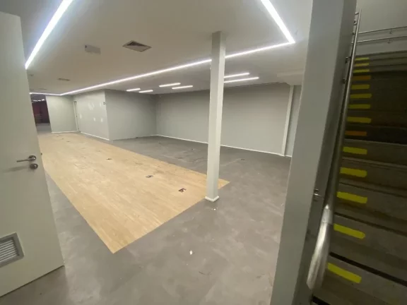 Imagem Salão para alugar, 620 m² por R$ 37.665,00/mês - Centro - Poá/SP