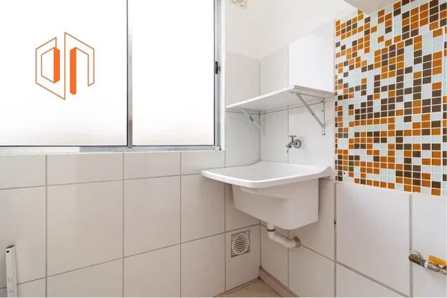 Imagem Apartamento para Venda em Curitiba, Santa Cândida, 2 dormitórios, 1 banheiro, 1 vaga