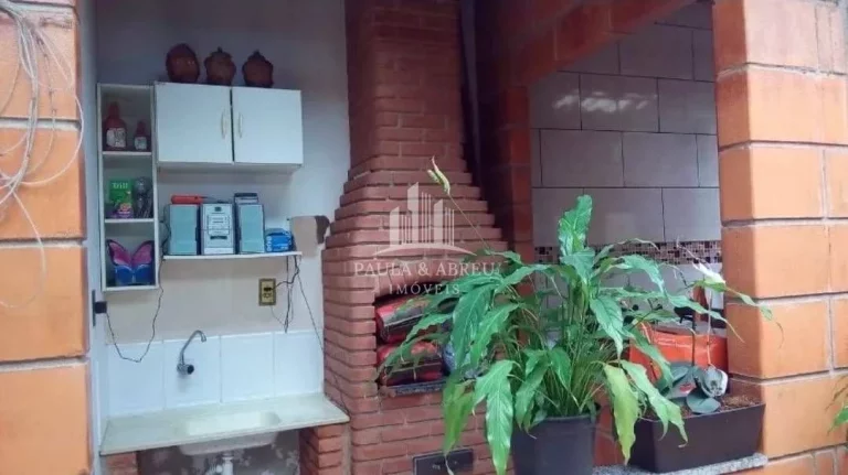 Imagem Casa Assobradada 200m², 8 metros de frente, Churrasqueira, Dormitórios, 2 Banheiros, 3 Vagas, Financia, Jardim Bela Vista, Mauá-SP