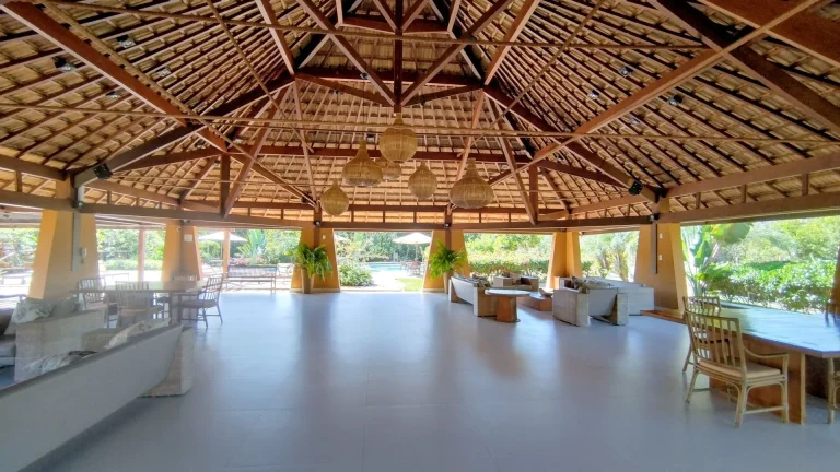 Imagem Lote em condomínio com 700m² , localizado no privilegiado bairro Praia do Forte em Mata de São João-BA