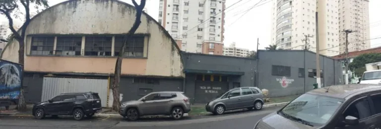 Imagem Galpão para Alugar com 944m² e 70 vagas!!!