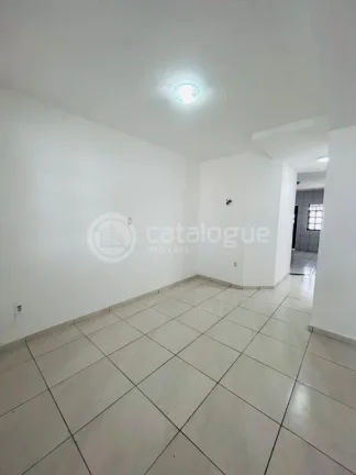 Imagem Excelente Casa em Lagoa Nova - Localização Estratégica e Amplo Espaço!