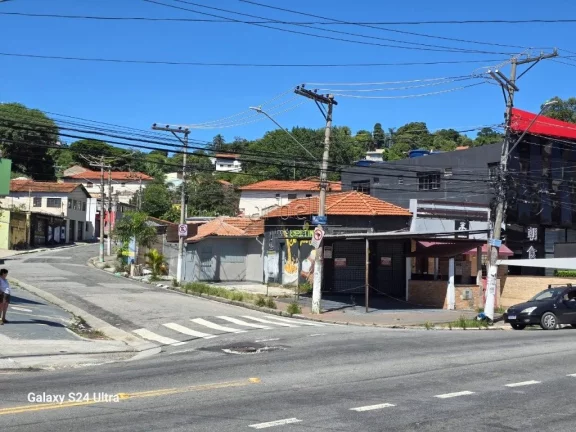 Imagem Terreno com 416 metros quadrados - medidas 32,00 laterais x 13,00 de frente - Terreno de esquina em ...
