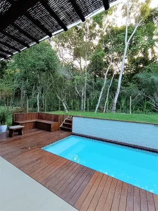 Imagem Casa em Condomínio para aluguel em Praia do Forte, Bahia - Açu da Torre - Com Piscina e Quadra Poliesportiva