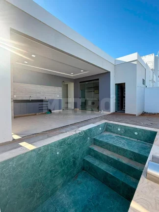 Imagem Casa para locação no Alphaville com 3 suítes, gourmet, piscina, Petrolina