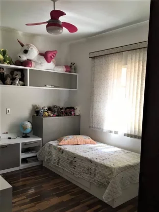 Imagem Linda casa com 3 dormitórios à venda no Jardim Nova Europa