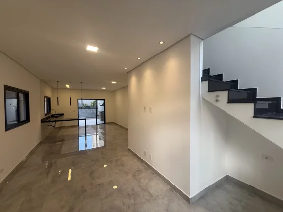 Imagem Casa a Venda com 3 Suítes e Piscina - Muito Conforto!