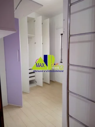 Imagem Imperdível! Casa à venda em São Paulo-SP, no Jardim Laone, com 3 quartos, 2 suítes, 2 salas, 4 banheiros, 4 vagas de garagem, 557m².