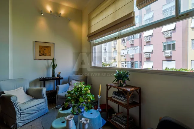 Imagem Apartamento à venda em Copacabana, 197m2, 4 quartos, 1 suíte, 1vaga.