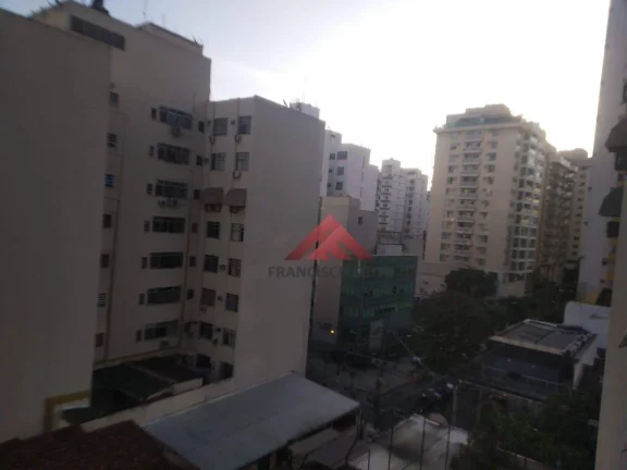 Imagem Apartamento com varanda, sala dois quartos ,sendo um com suite e dependencias completa em predio muito conceituado no jardim icarai,Condominio do Edif