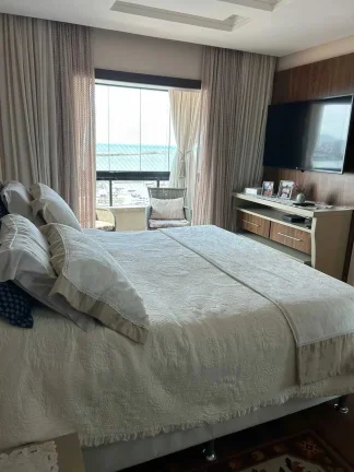 Imagem Cobertura duplex com 3 suítes e 3 vagas de garagem no centro de Itajaí