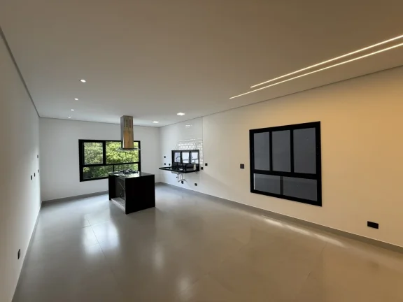 Imagem Casa à Venda no Condomínio Nova Jaguari com Piscina e Salão
