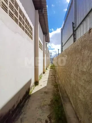 Imagem Galpão à venda no Distrito Industrial com 1950m, PETROLINA - PE