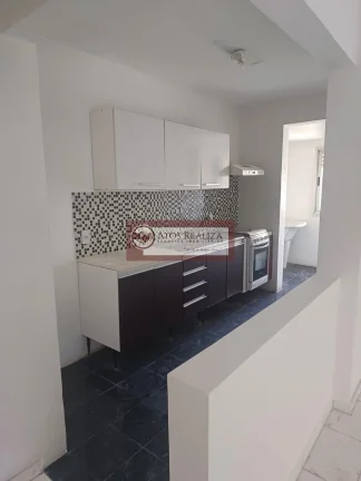 Imagem Alugo oportunidade, condomínio clube na região do Morumbi. Apartamento de 70m², com 3 dormitórios com Armários, sendo 1 Suíte, 2 banheiros, Cozinha americana com armários, 2 Vargas de garagem cobertas, mercadinho no condomínio, lazer completo por um valor