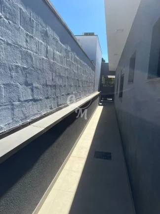 Imagem Casa Térrea com 170m em condomínio fechado
