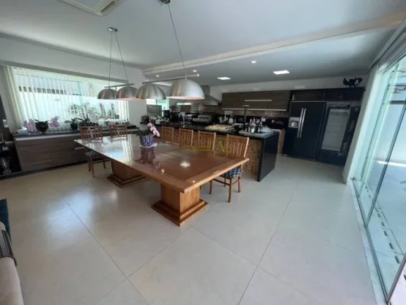 Imagem Triplex luxuoso de alto padrão Condomínio Bougainville I - Peruíbe/SP