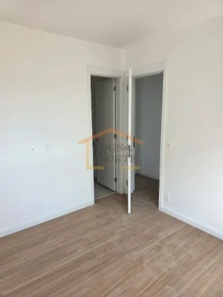 Imagem A planta bem distribuída conta com 3 suítes, 2 salas e uma cozinha integrada, proporcionando ampla...