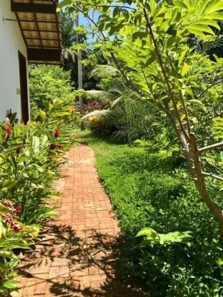 Imagem Lote de 450 m² em condomínio no bairro Praia do Forte em Mata de São João-BA