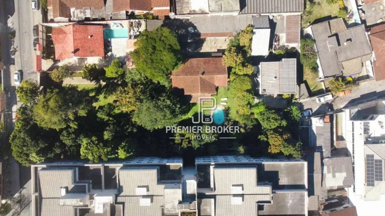 Imagem Terreno à venda, 2292 m² por R$ 3.899.900,00 - Vale do Paraíso - Teresópolis/RJ