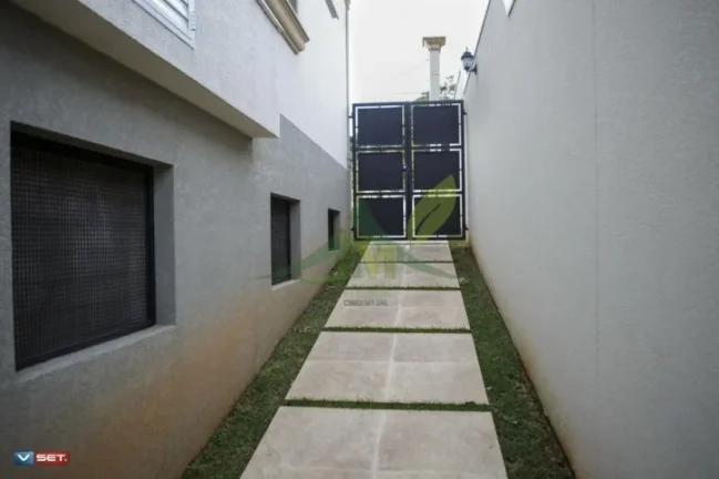 Imagem Casa de Altíssimo padrão em Atibaia condomínio fechado